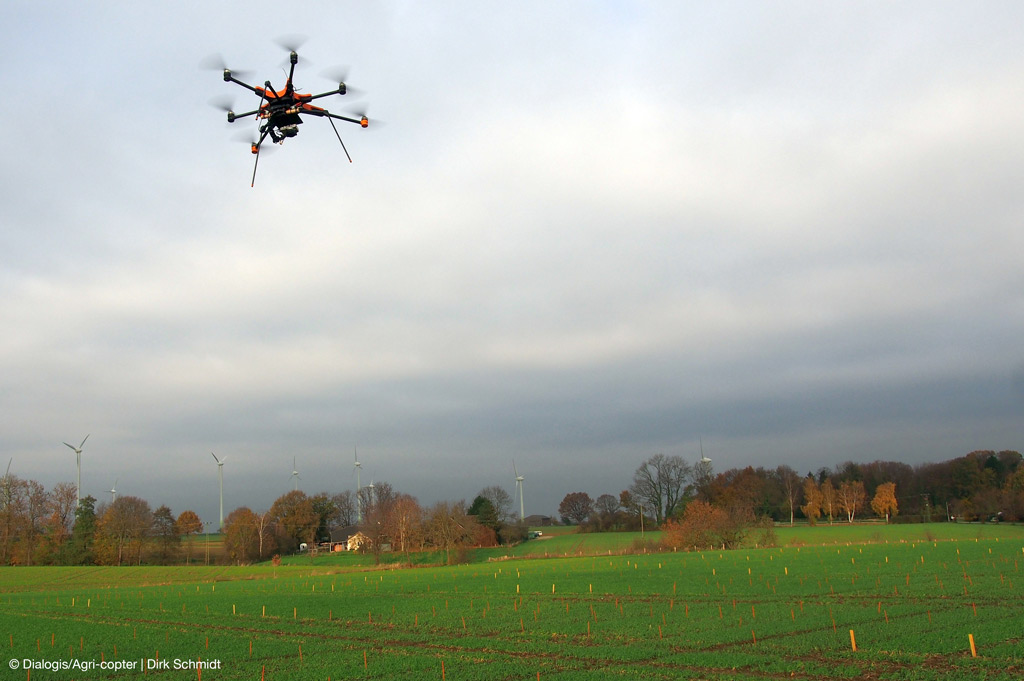 Versuchsgut der FH Südwestfalen: Drohnen revolutionieren Feldversuche (Bild: DialogisAgri-copter | Dirk-Schmidt).