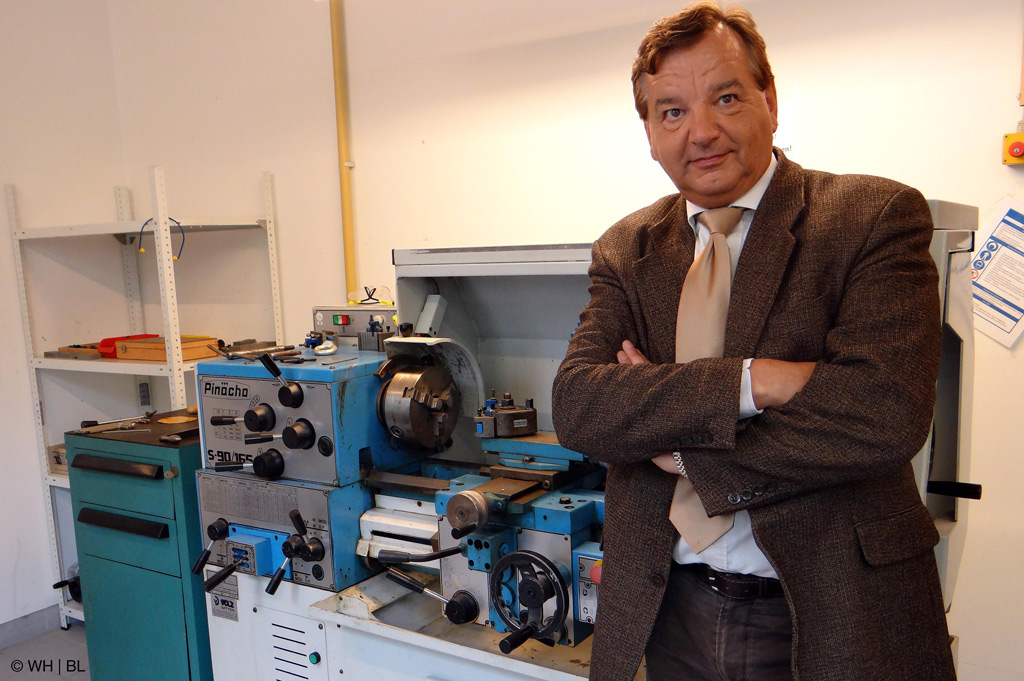 Heijunka-Opti - Wirtschaftsingenieur Prof. Dr. Henrik Passinger hat an der Westfälischen Hochschule in Recklinghausen ein mathematisches Modell entwickelt, um in der Produktion die Folgen von Nachfrageschwankungen auszugleichen (Bild: WH | BL).