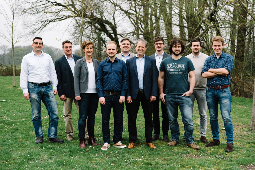 Die Projektpartner von BioTecH2 (v.l.): Björn Winnesberg (PlanET), Rob Schellekens (H2-bv), Stephanie Koch (FH Münster), Jens Peitzmeier (FH Münster), Dr.-Ing. Elmar Brügging (FH Münster), Frans Feil (Beon), Tobias Weide (FH Münster), Jeroen Terwort (PlanET), Gerben Bielemann (H2-bv), Rens Horst (H2-bv)