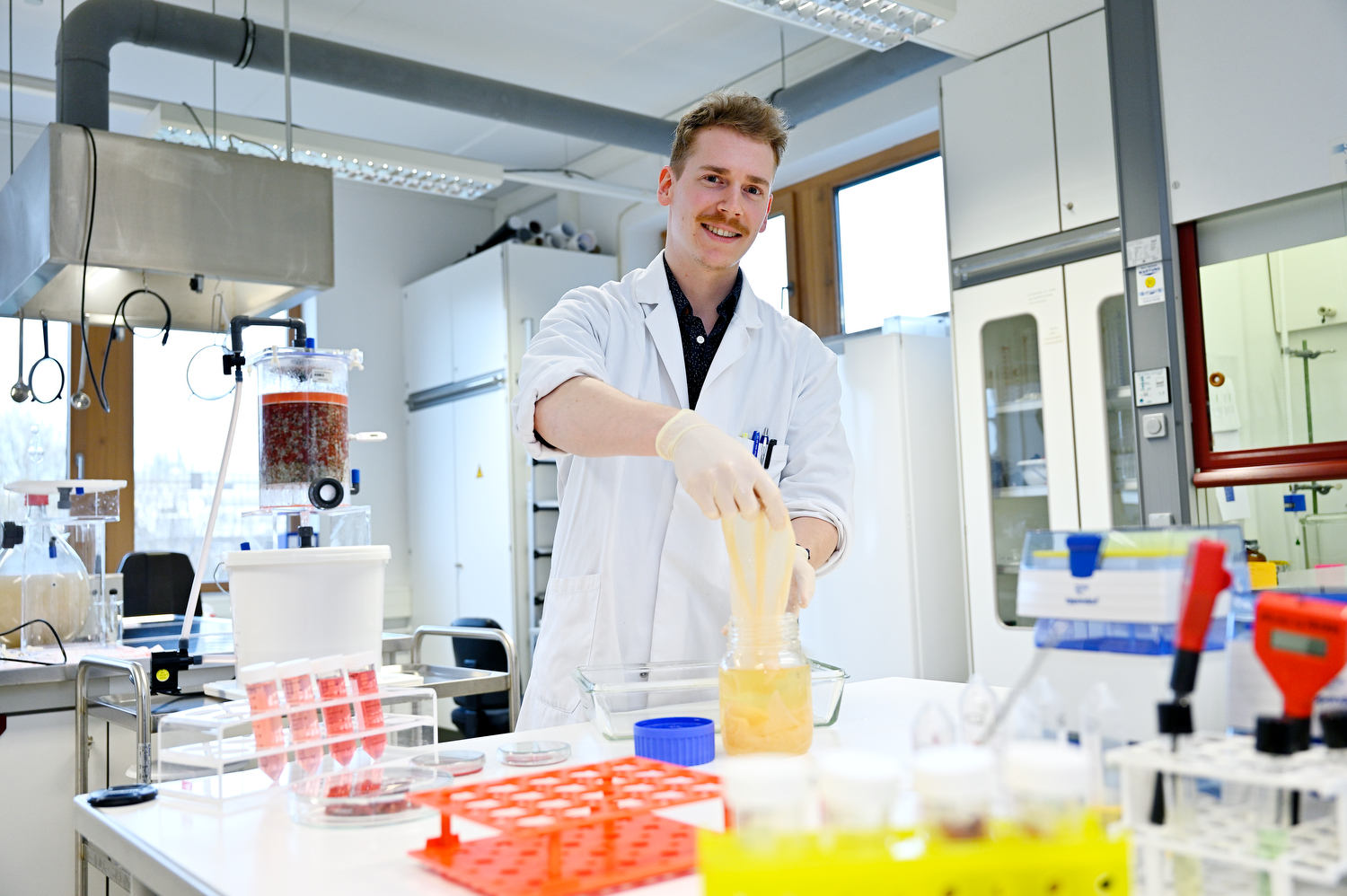 Hochschule Niederrhein forscht am Recycling von Lebensmittelresten