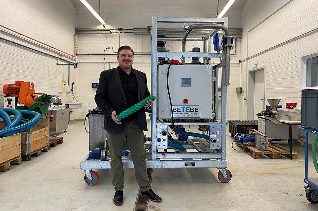 Dr. Elmar Brügging vom Fachbereich Energie – Gebäude – Umwelt hat mit seinem Forschungsteam und der Firma BeTeBe den Separator entwickelt. (Bild: FH Münster | Fachbereich EGU).